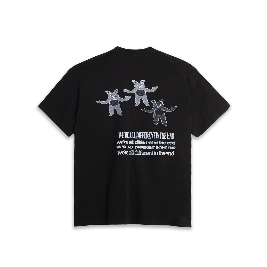 Tee | Different in the end - Black