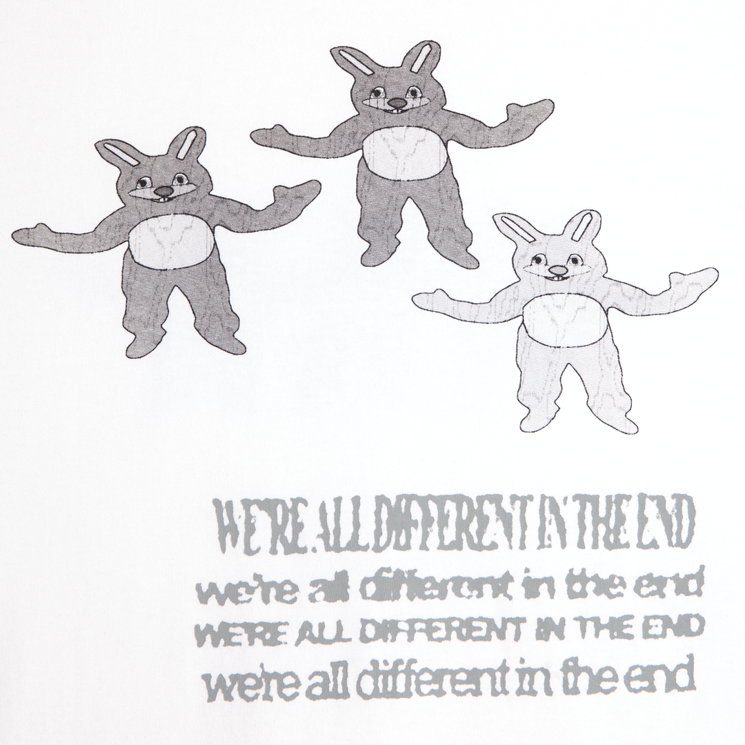 Tee | Different in the end - White