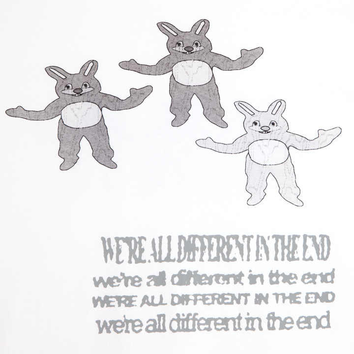 Tee | Different in the end - White
